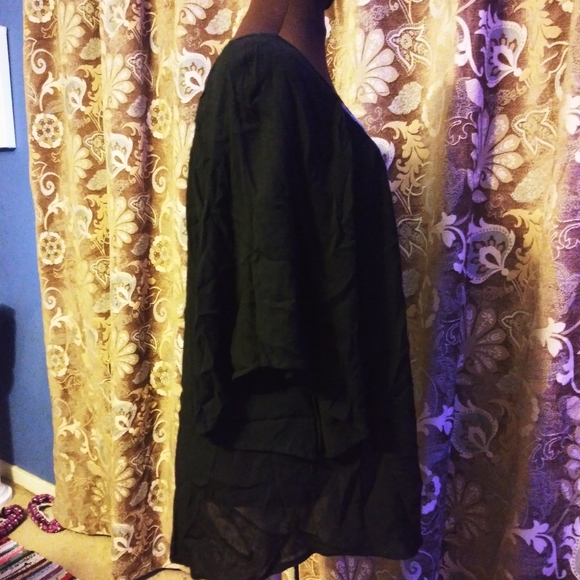 Top - Picture 3 of 6